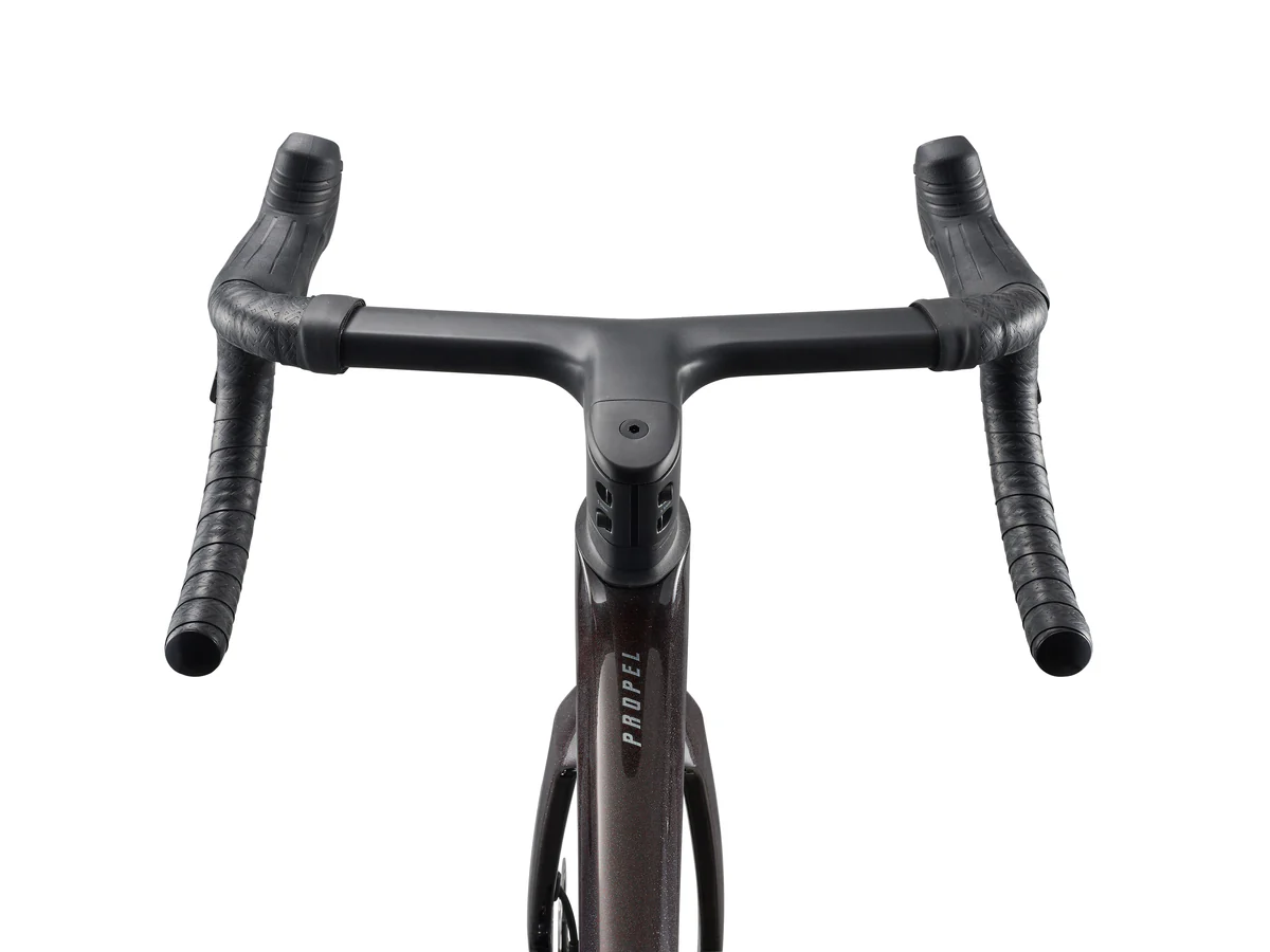 Giant Propel Advanced Pro 0-AXS (2027) - Image 3